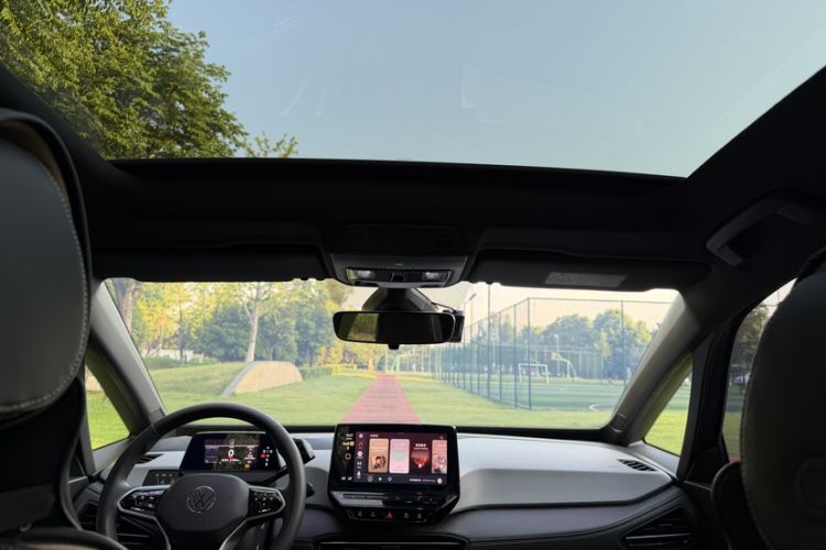 Used Volkswagen ID.3 2024 Outstanding Edition Headliner