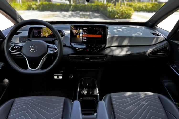 Used Volkswagen ID.3 2024 Outstanding Edition Interior 10