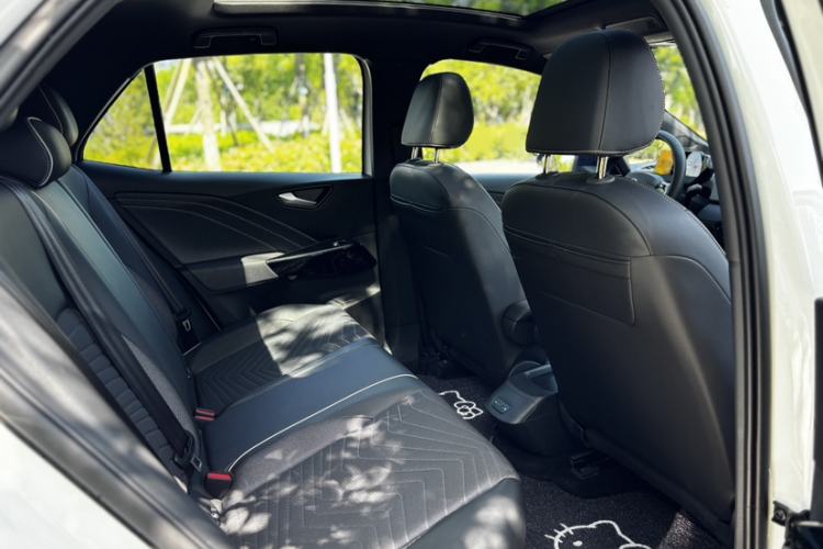 Used Volkswagen ID.3 2024 Outstanding Edition Interior 3
