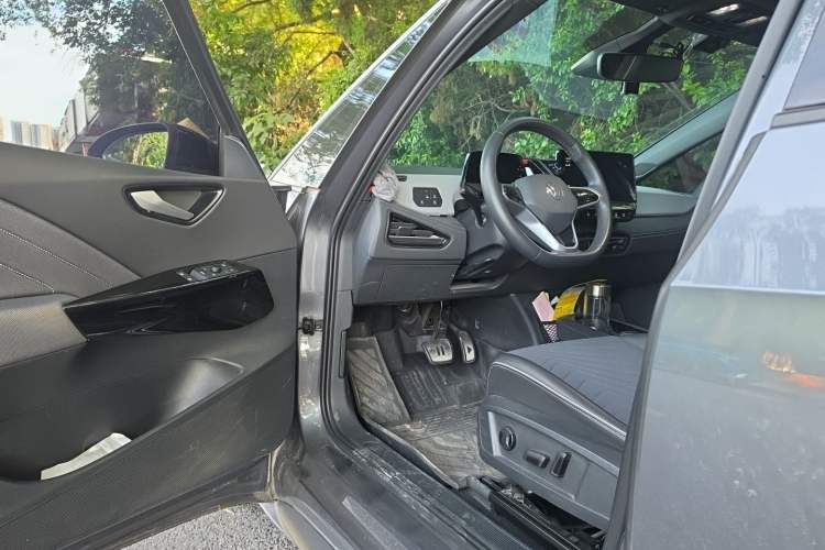 Used Volkswagen ID.3 2024 Outstanding Edition Interior 3