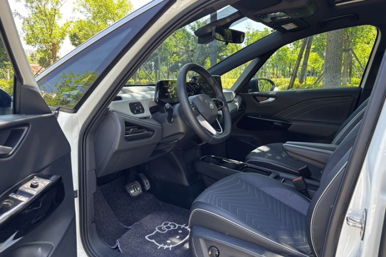 Used Volkswagen ID.3 2024 Outstanding Edition Interior 4