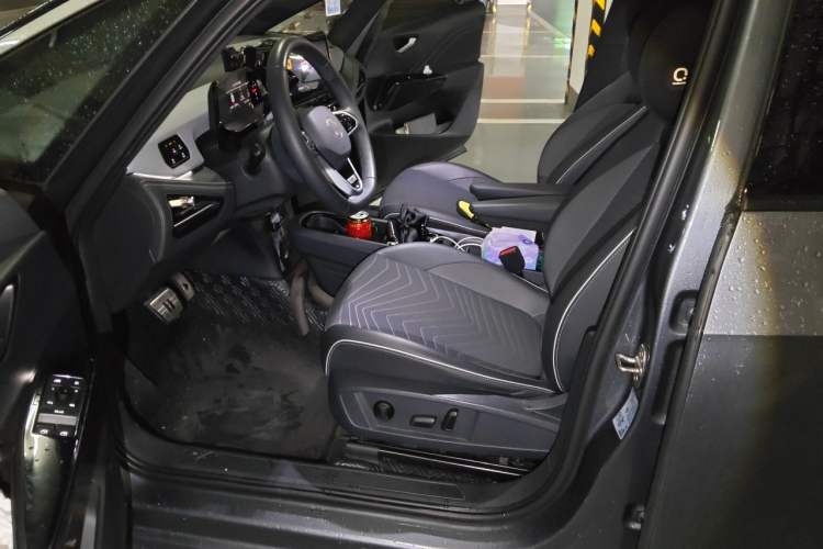 Used Volkswagen ID.3 2024 Outstanding Edition Left Front Seat
