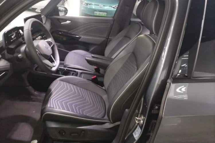 Used Volkswagen ID.3 2024 Outstanding Edition Left Front Seat