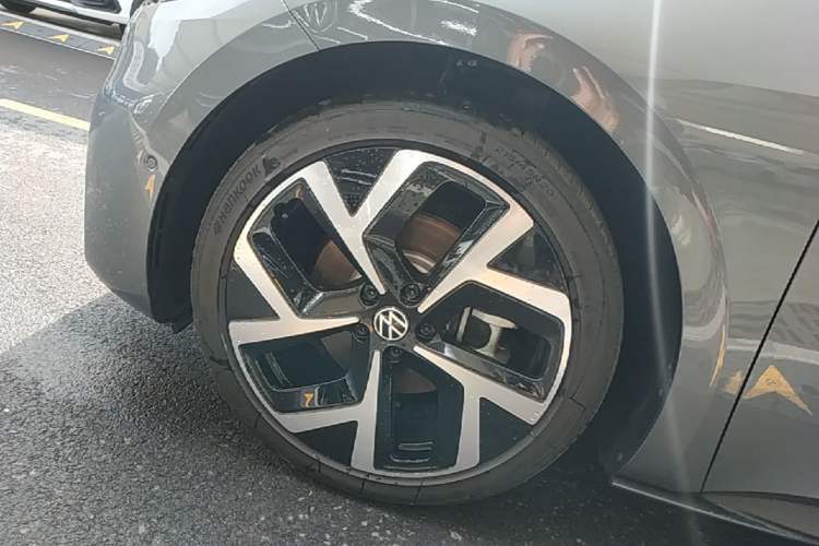 Used Volkswagen ID.3 2024 Intelligent Edition Left Front Wheel Hub