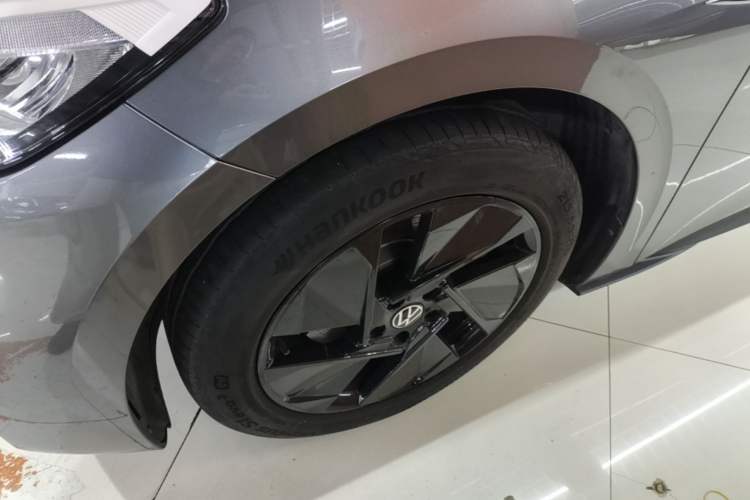 Used Volkswagen ID.3 2024 Pure & Smart Edition Left Front Wheel Hub