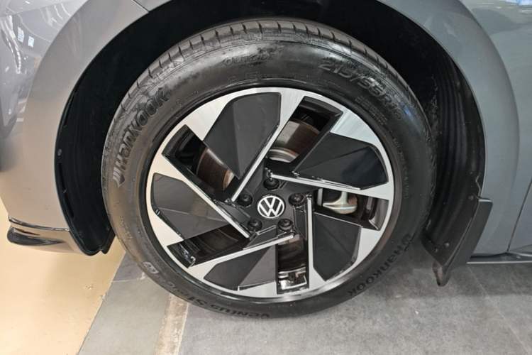 Used Volkswagen ID.3 2024 Intelligent Edition Left Front Wheel Hub