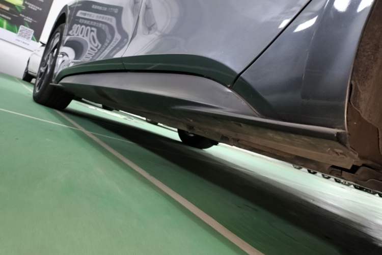 Used Volkswagen ID.3 2024 Pure & Smart Edition Left Side Sill