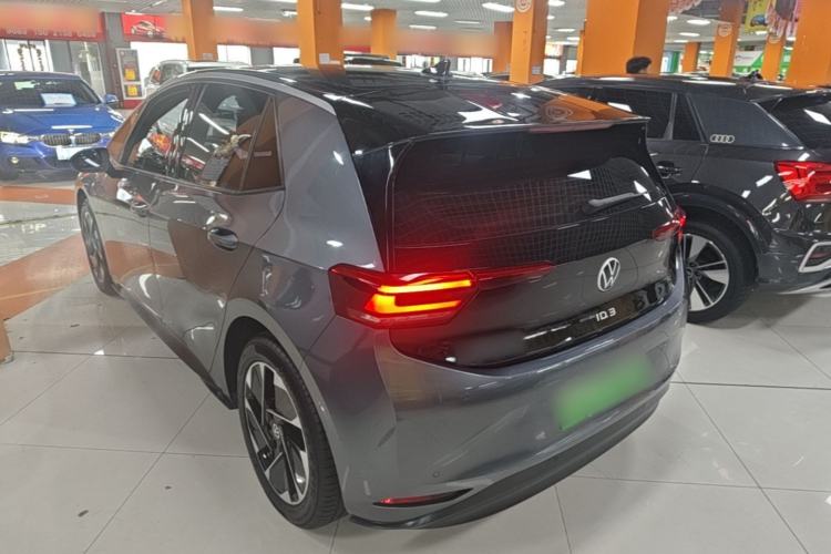 Used Volkswagen ID.3 2024 Pure & Smart Edition Rear Left 45 Deg