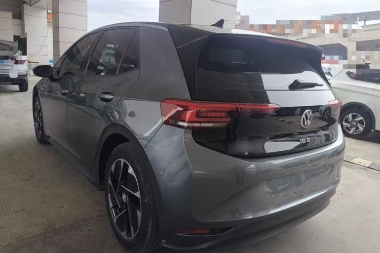 Used Volkswagen ID.3 2024 Pure & Smart Edition Rear Left 45 Deg