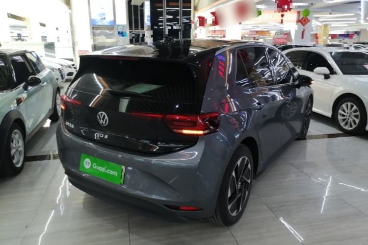 Used Volkswagen ID.3 2024 Pure & Smart Edition Rear Right 45 Deg
