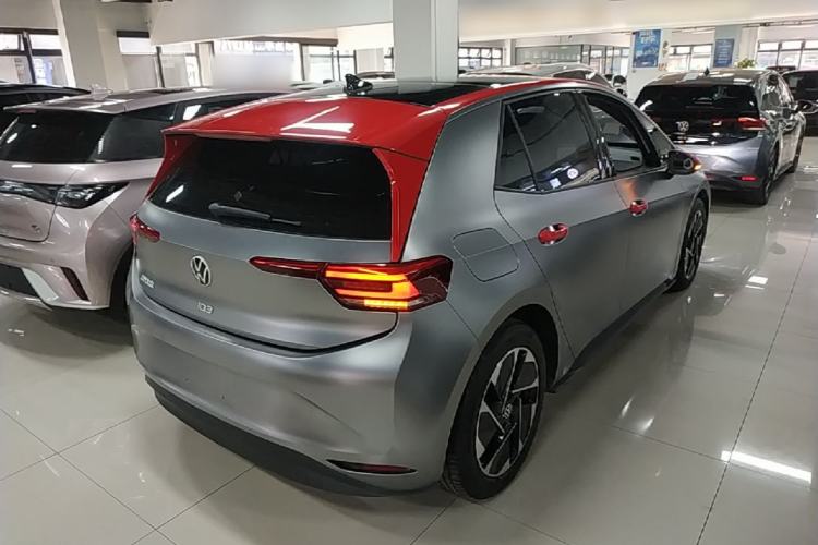 Used Volkswagen ID.3 2024 Outstanding Edition Rear Right 45 Deg