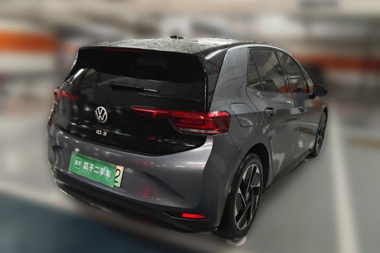 Used Volkswagen ID.3 2024 Outstanding Edition Rear Right 45 Deg