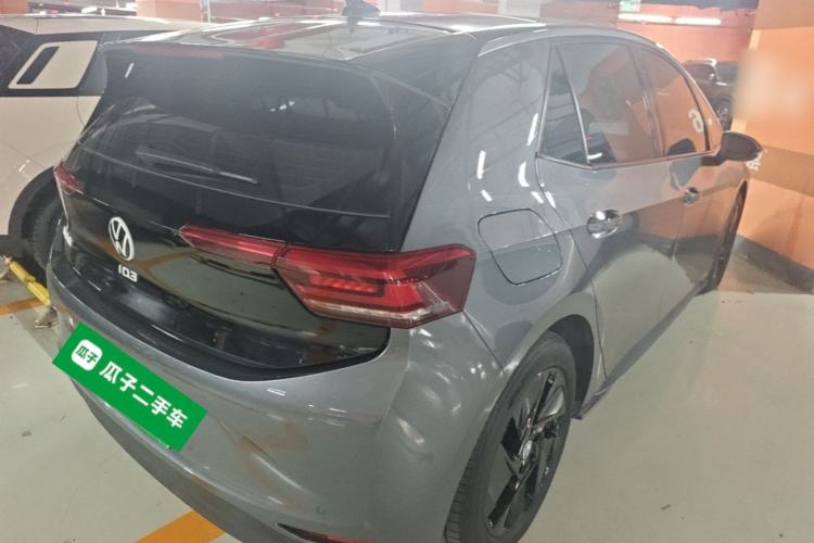 Used Volkswagen ID.3 2024 Outstanding Edition Rear Right 45 Deg