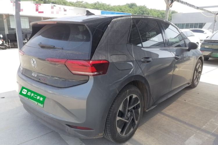 Used Volkswagen ID.3 2024 Pure & Smart Edition Rear Right 45 Deg