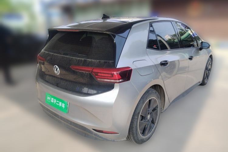 Used Volkswagen ID.3 2024 Pure & Smart Edition Rear Right 45 Deg