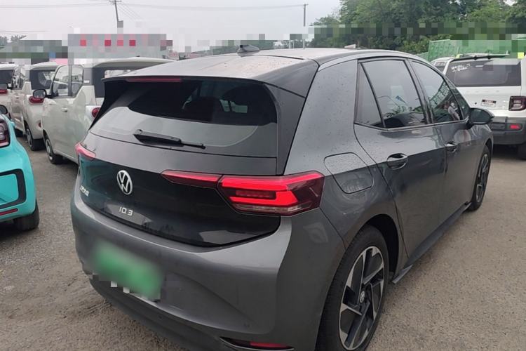 Used Volkswagen ID.3 2024 Pure & Smart Edition Rear Right 45 Deg