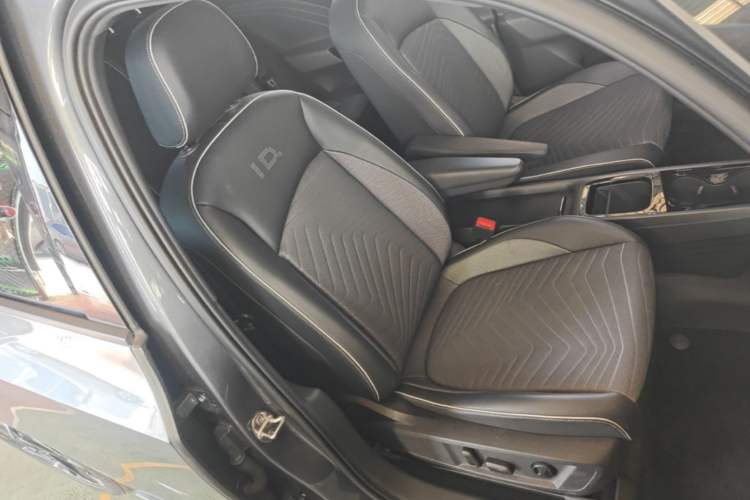 Used Volkswagen ID.3 2024 Outstanding Edition Right Front Seat