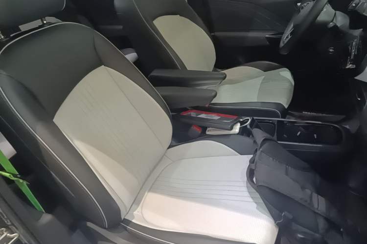 Used Volkswagen ID.3 2024 Outstanding Edition Right Front Seat