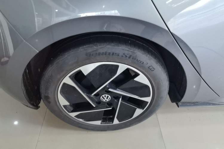 Used Volkswagen ID.3 2024 Pure & Smart Edition Right Rear Wheel Hub