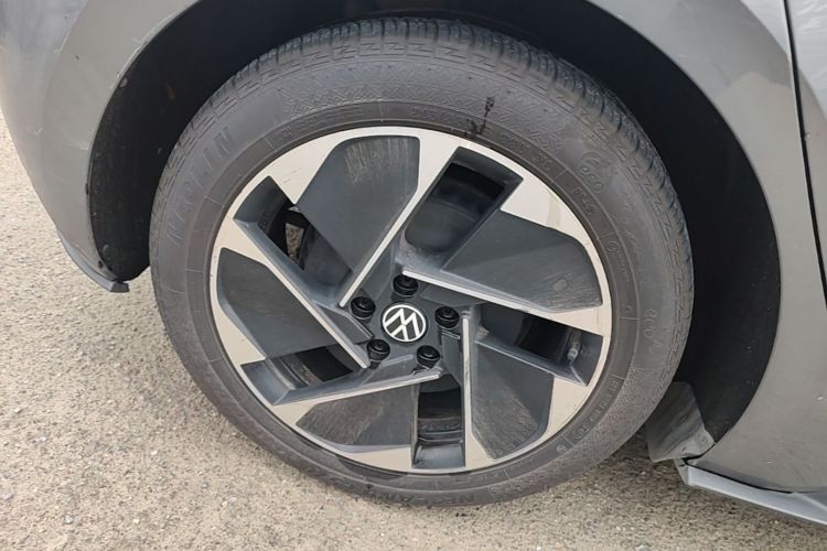 Used Volkswagen ID.3 2024 Pure & Smart Edition Right Rear Wheel Hub