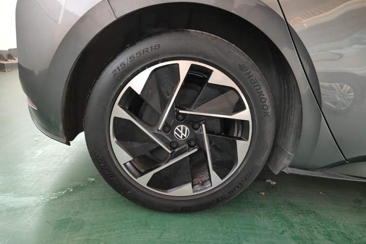 Used Volkswagen ID.3 2024 Pure & Smart Edition Right Rear Wheel Hub
