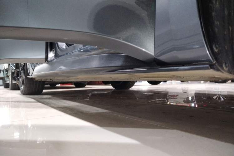 Used Volkswagen ID.3 2024 Outstanding Edition Right Side Sill