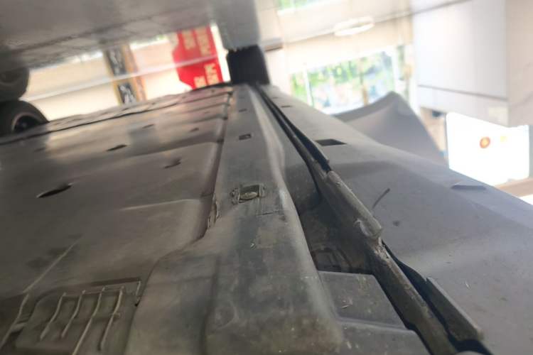 Used Volkswagen ID.3 2024 Outstanding Edition Right Side Sill