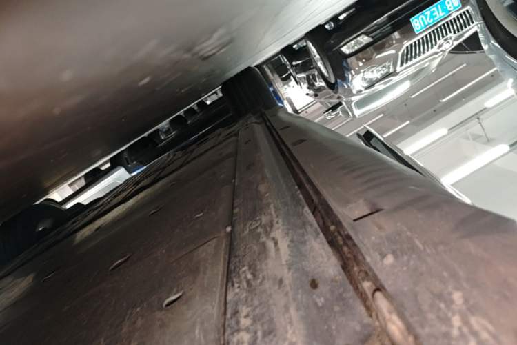 Used Volkswagen ID.3 2024 Outstanding Edition Right Side Sill
