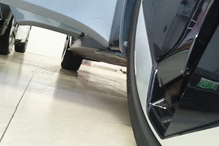 Used Volkswagen ID.3 2024 Outstanding Edition Right Side Sill