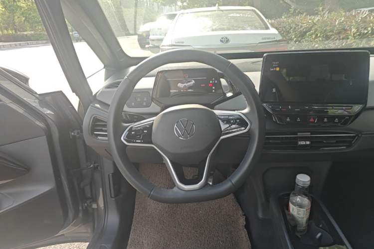 Used Volkswagen ID.3 2024 Outstanding Edition Steering Wheel