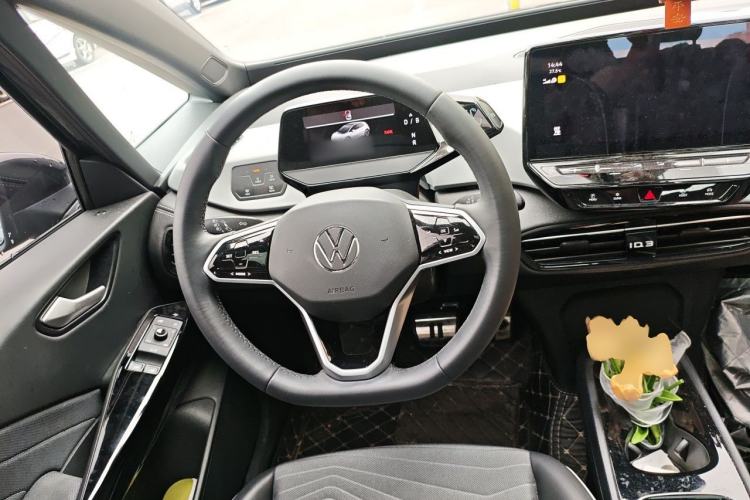 Used Volkswagen ID.3 2024 Outstanding Edition Steering Wheel