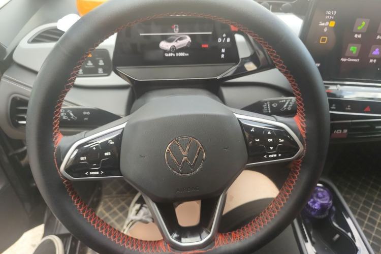 Used Volkswagen ID.3 2024 Outstanding Edition Steering Wheel