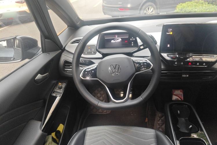 Used Volkswagen ID.3 2024 Outstanding Edition Steering Wheel