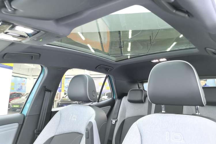 Used Volkswagen ID.3 2024 Intelligent Edition Headliner