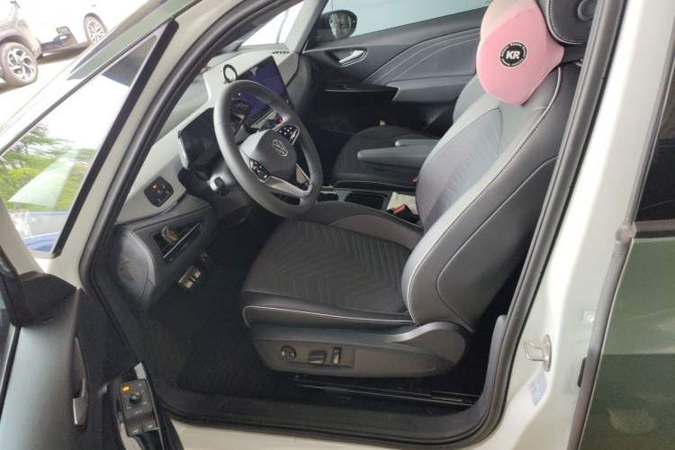 Used Volkswagen ID.3 2024 Outstanding Edition Left Front Seat