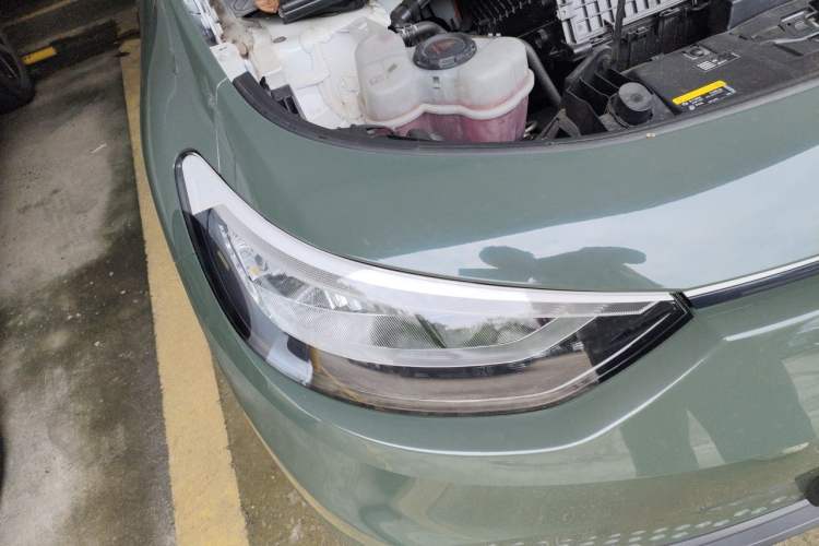 Used Volkswagen ID.3 2024 Outstanding Edition Right Front Headlight
