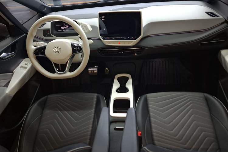 Used Volkswagen ID.3 2024 Outstanding Edition Center Console
