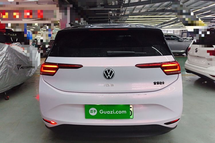 Used Volkswagen ID.3 2024 Outstanding Edition Exterior 4