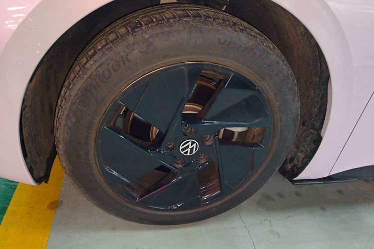 Used Volkswagen ID.3 2024 Outstanding Edition Exterior 7