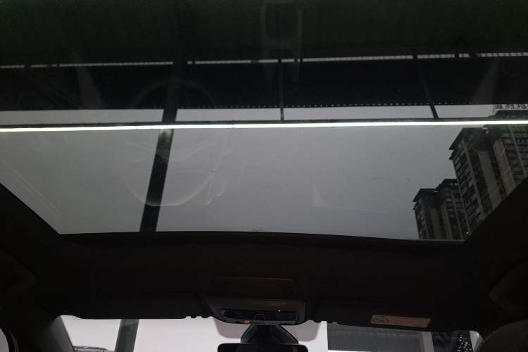 Used Volkswagen ID.3 2024 Outstanding Edition Headliner
