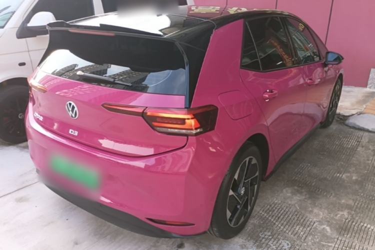 Used Volkswagen ID.3 2024 Outstanding Edition Rear Right 45 Deg