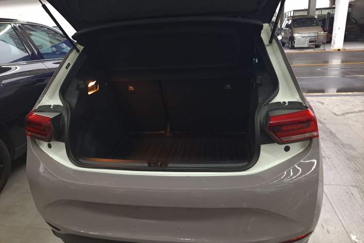 Used Volkswagen ID.3 2024 Outstanding Edition Trunk
