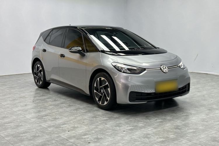 Used Volkswagen ID.3 2024 Outstanding Edition Exterior 6