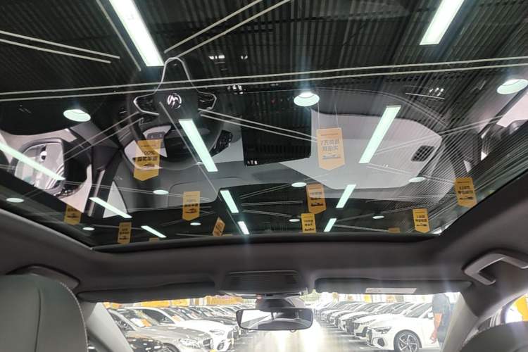 Used Volkswagen ID.3 2024 Outstanding Edition Headliner