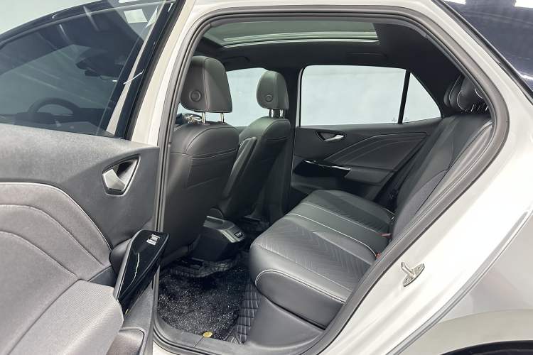Used Volkswagen ID.3 2024 Outstanding Edition Interior 2
