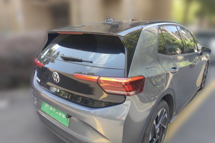 Used Volkswagen ID.3 2024 Pure & Smart Edition Rear Right 45 Deg