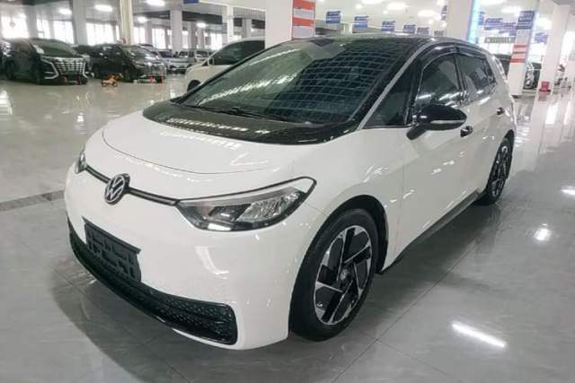 Ojetý Volkswagen ID.3 2024 Outstanding Edition