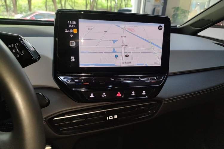 Used Volkswagen ID.3 2024 Outstanding Edition Audio And AC Panel