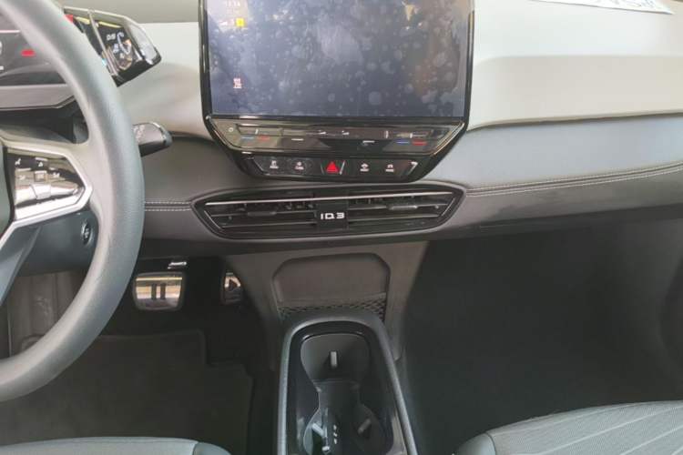 Used Volkswagen ID.3 2024 Pure & Smart Edition Audio And AC Panel