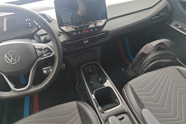 Used Volkswagen ID.3 2024 Outstanding Edition Audio And AC Panel